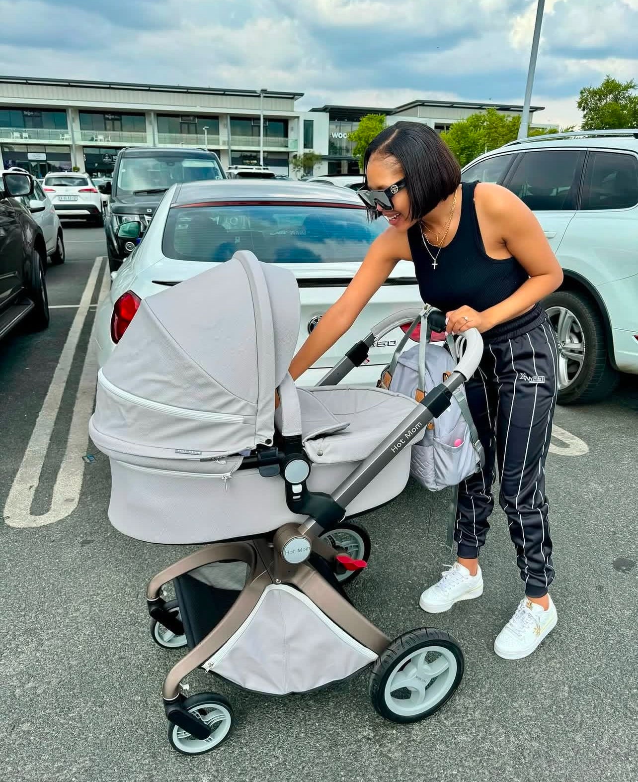 hot mom stroller 2 in 1 Leather Hot Mom Cocoon Stroller & Carry Cot Black – Nel's Babies &  Kiddies